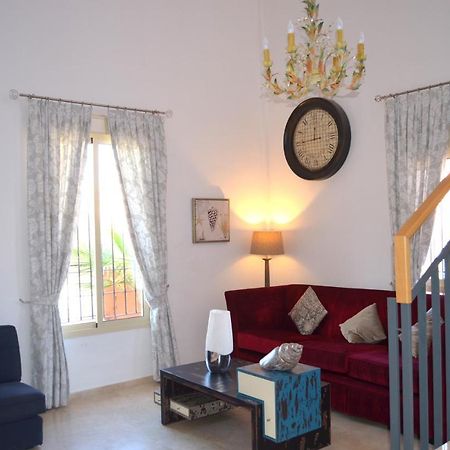 Villa Aznalcazar Sanlúcar la Mayor Kültér fotó