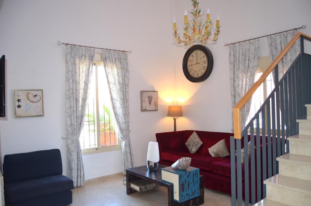 Villa Aznalcazar Sanlúcar la Mayor Kültér fotó