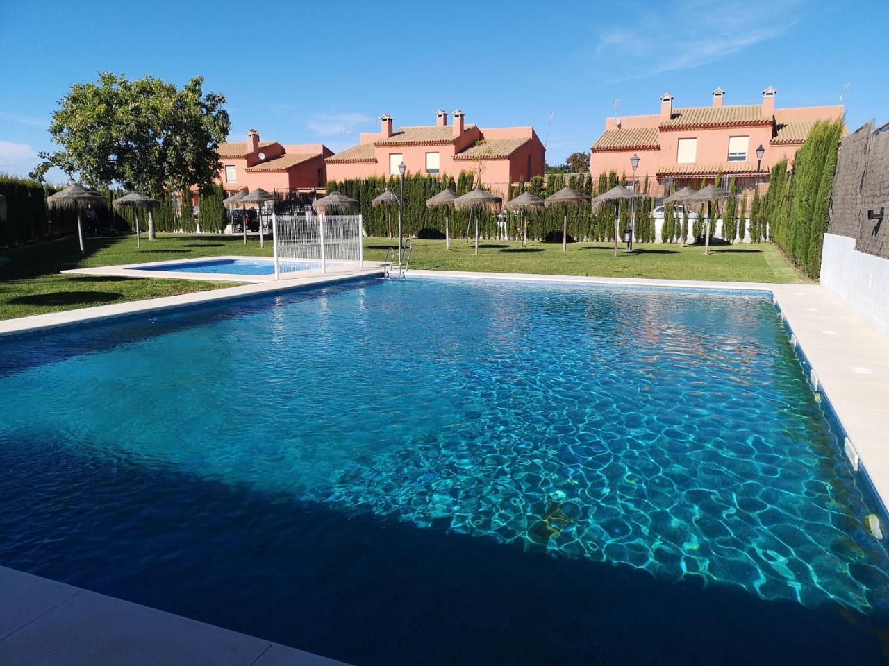 Villa Aznalcazar Sanlúcar la Mayor Kültér fotó